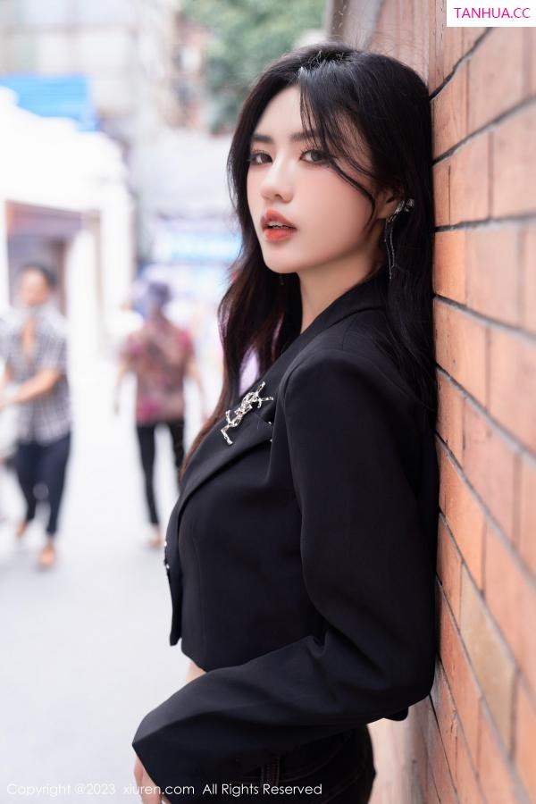 李浅浅  [XiuRen]高清写真图 2023.06.07 No.6874 浅浅Danny 美腿时尚第16张图片